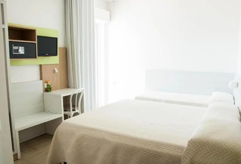 Triple Room Sea View, Eden