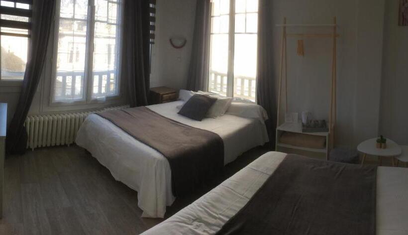 スタンダード4人部屋, Les Chiens Du Guet