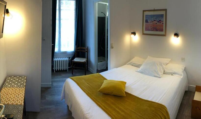 スタンダードルーム, Les Chiens Du Guet