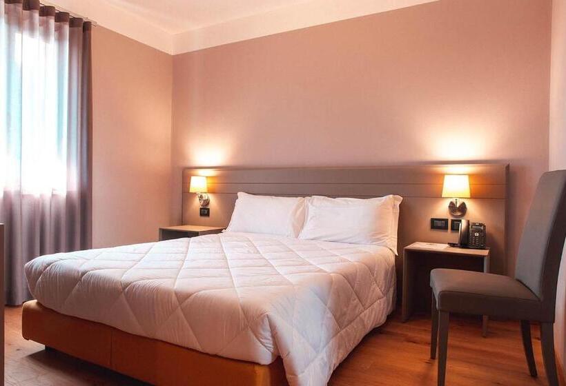 スタンダードルーム, Patriarchi