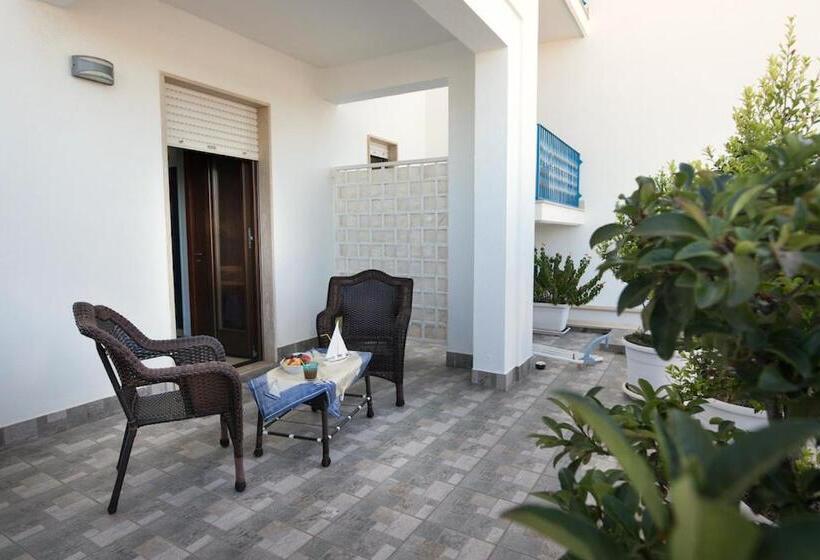 חדר סטנדרט לארבעה, Salento Gold Beach