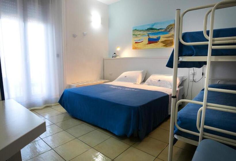 四人标准间, Salento Gold Beach