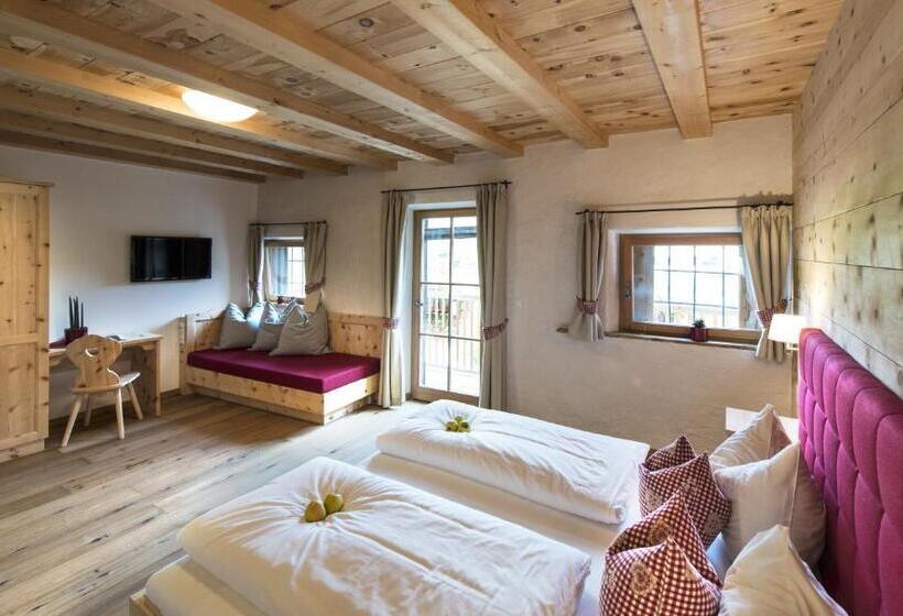 חדר קומפורט, Zum Alten Moar