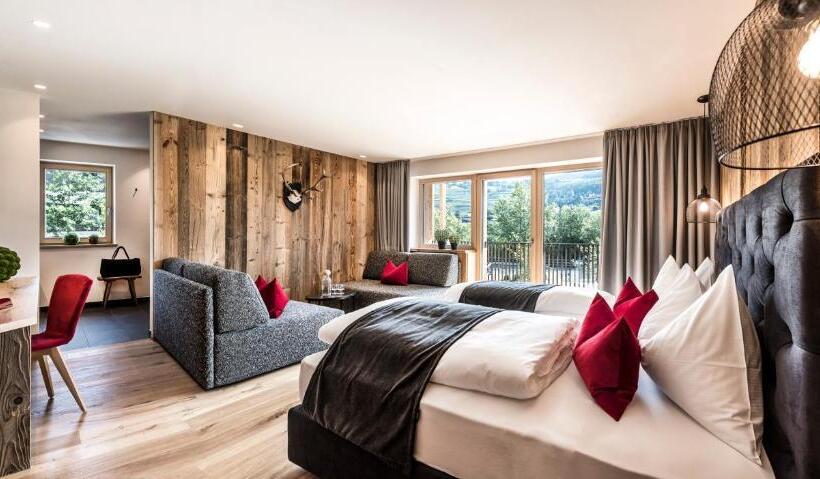 חדר דלוקס, Zum Alten Moar