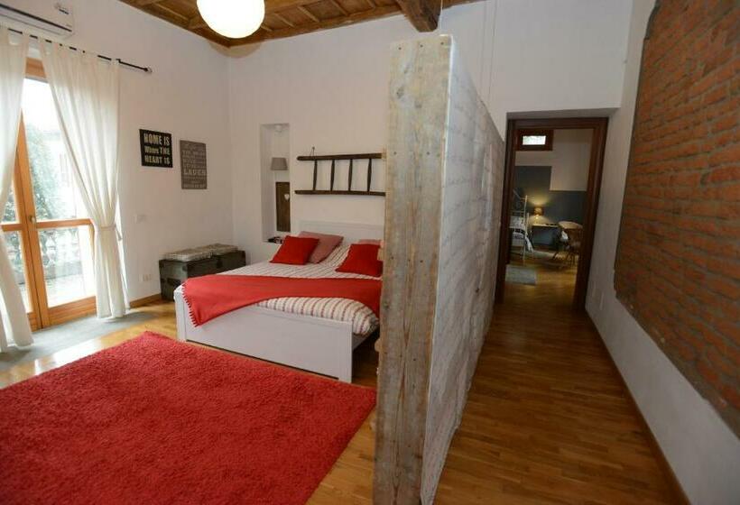 带阳台套房, Il Pettirosso B&b