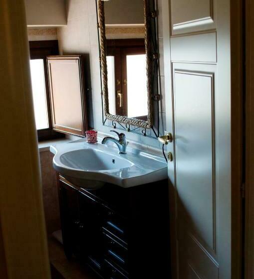 اتاق استاندارد سه نفره, B&b Tribunale