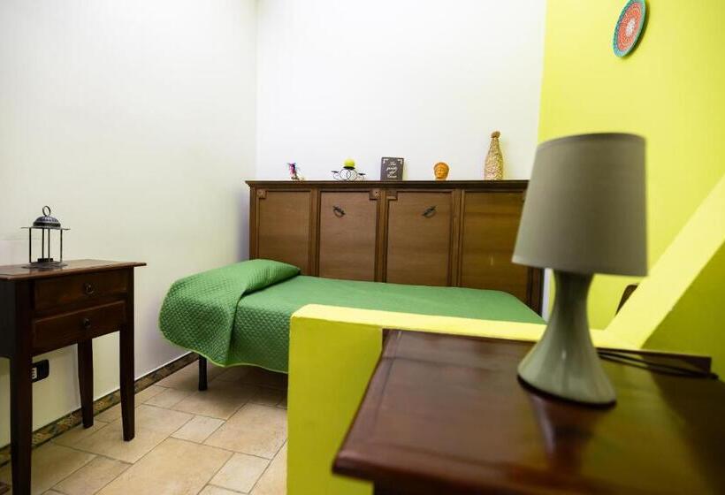 غرفة قياسية رباعية, B&b Villa Anna