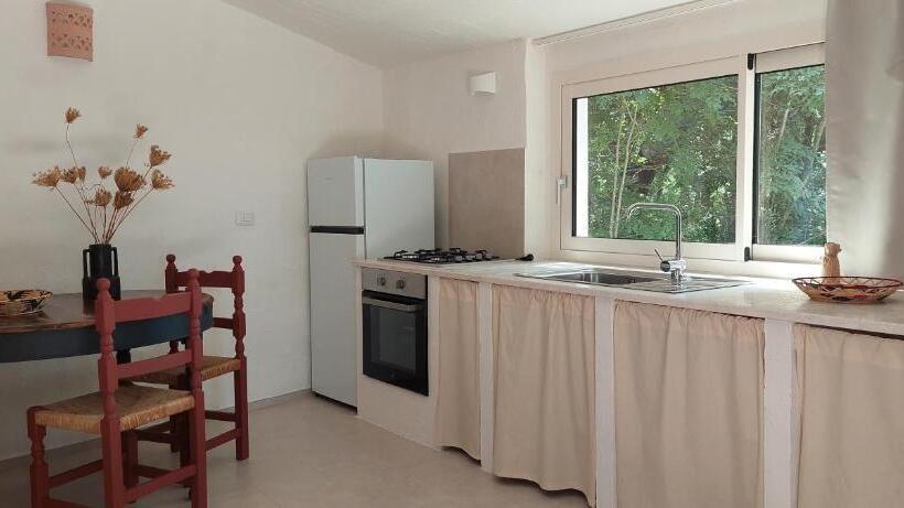 דירת חדר נוף לגינה, Conca Marina