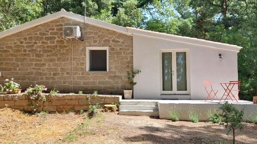 דירת חדר נוף לגינה, Conca Marina