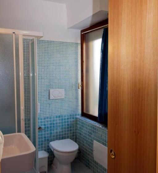 베이직 룸 더블 침대, Domomea