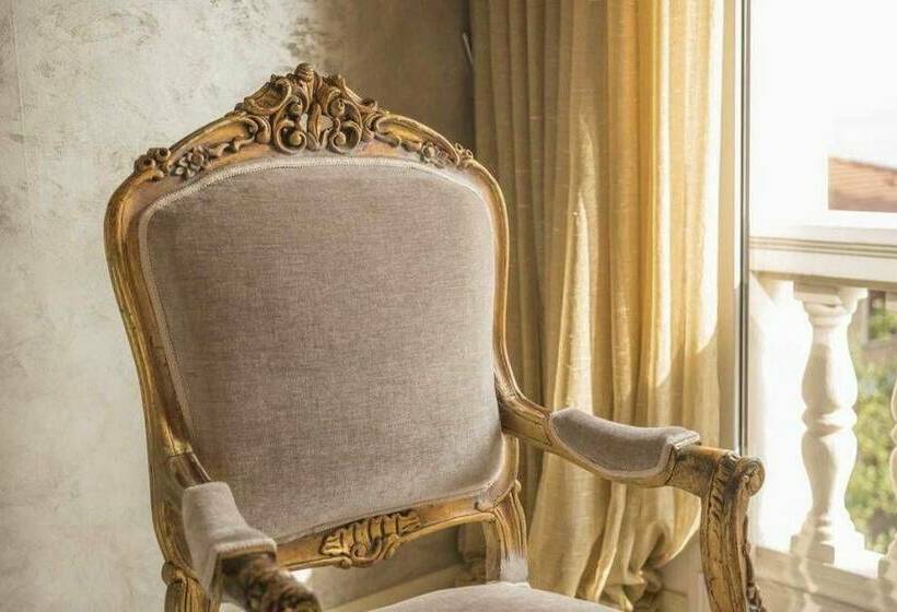 سوییت, Villa Vittoria