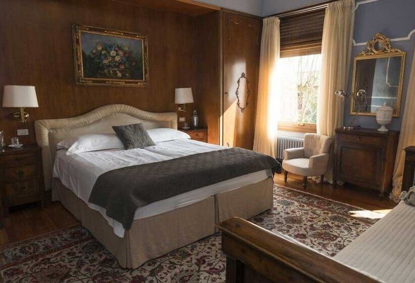 سوییت جونیور با بالکن, Villa Vittoria