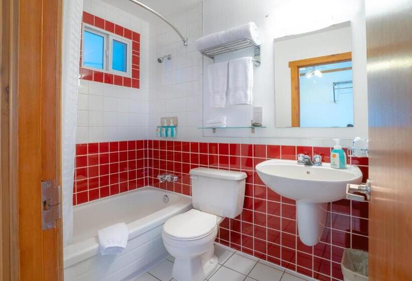 Suite, Gateway Motel