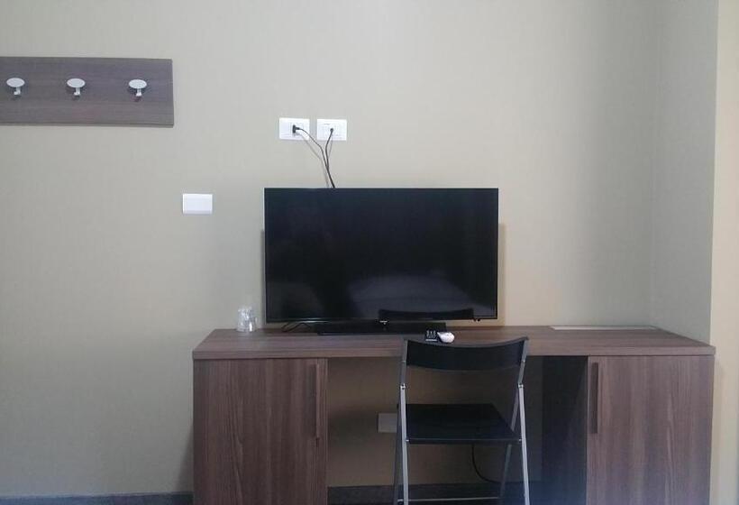 آپارتمان 2 خوابه با بالکن, Hll Hotel Lungolago Lecco Como Lake