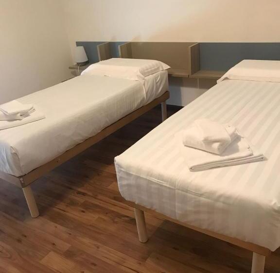 آپارتمان 1 خوابه با تراس, Hll Hotel Lungolago Lecco Como Lake