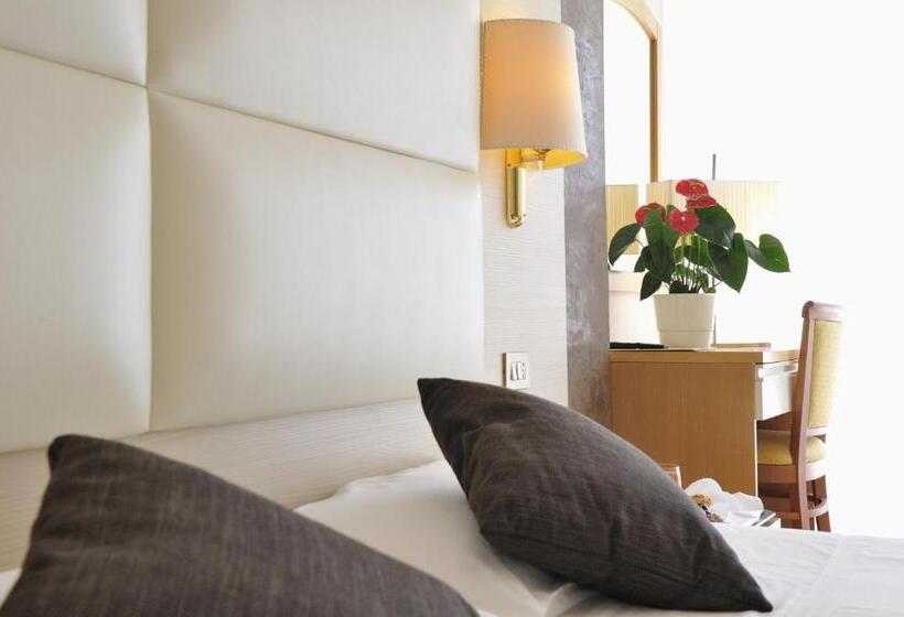 バルコニー付きスタンダードルーム, Conca Verde