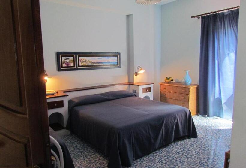 수피리어 룸, Corallo