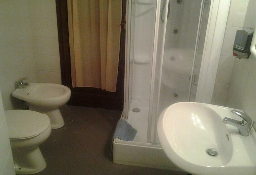 غرفة قياسية, La Vela