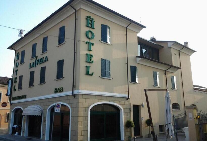 غرفة قياسية فردية, La Vela