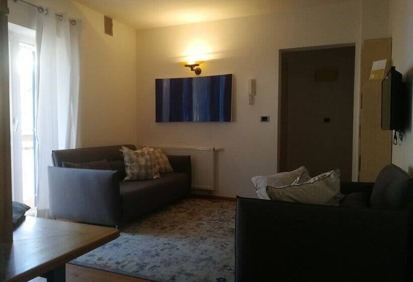 דירת חדר, Mondschein