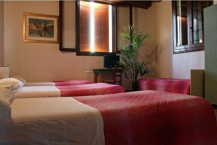 スタンダードルーム, Ristorante Alloggio Ostello Amolara