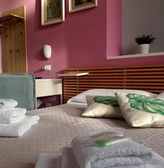 غرفة قياسية مطلّة علي البحر, Serena