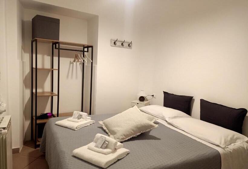 غرفة أساسية, Serena