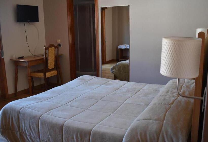 غرفة قياسية رباعية, Lo Sciatore Hotel & Restaurant