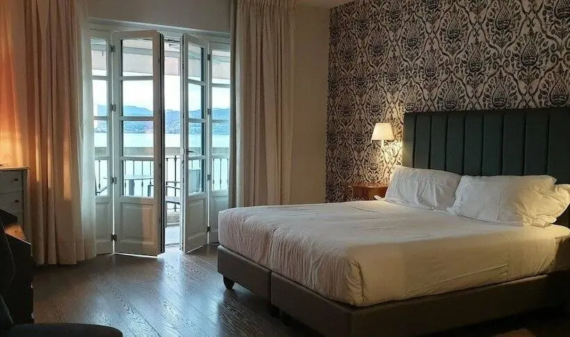 湖の見えるジュニアスイート, Park Hotel Italia