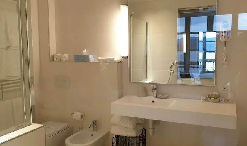 湖の見えるジュニアスイート, Park Hotel Italia
