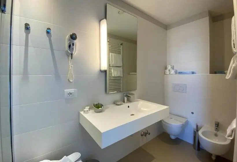 レイクビュースタンダードルーム, Park Hotel Italia