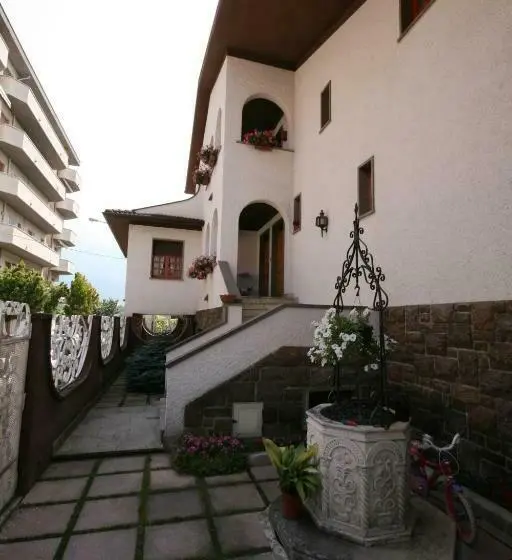 スタンダードルーム, La Villa