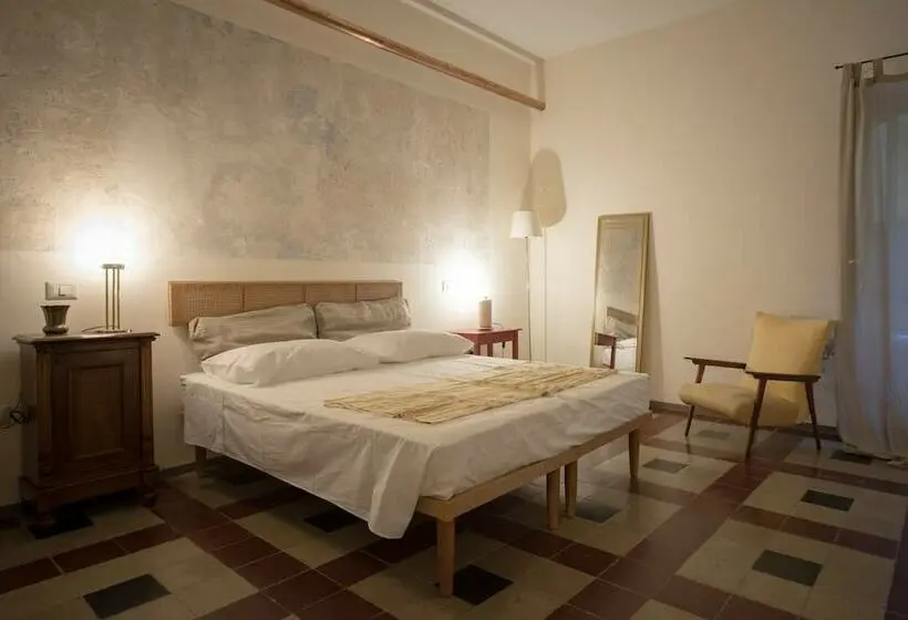 デラックスルーム, Piazza San Pantaleo