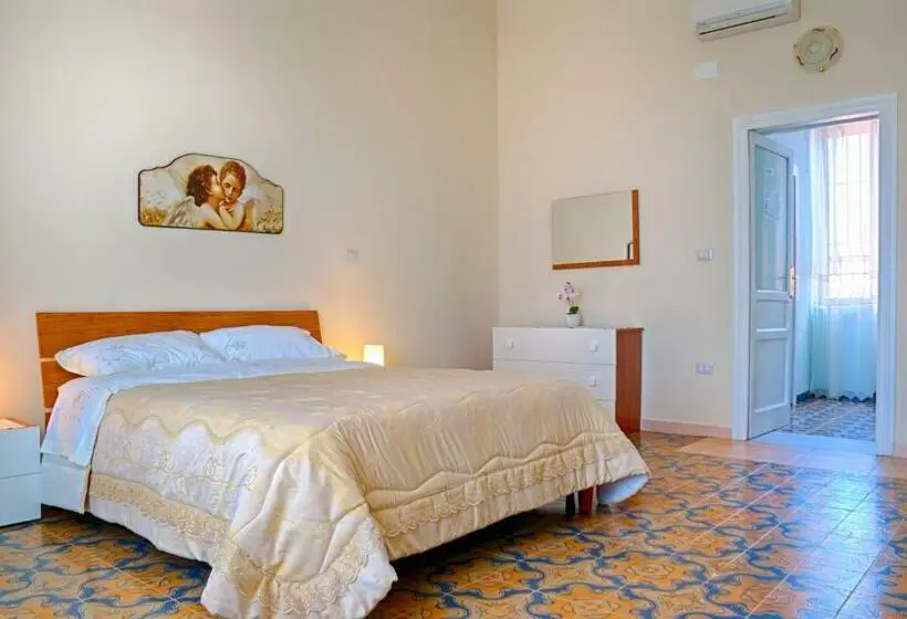 スタンダードルーム, Bed And Breakfast Sommavesuvio