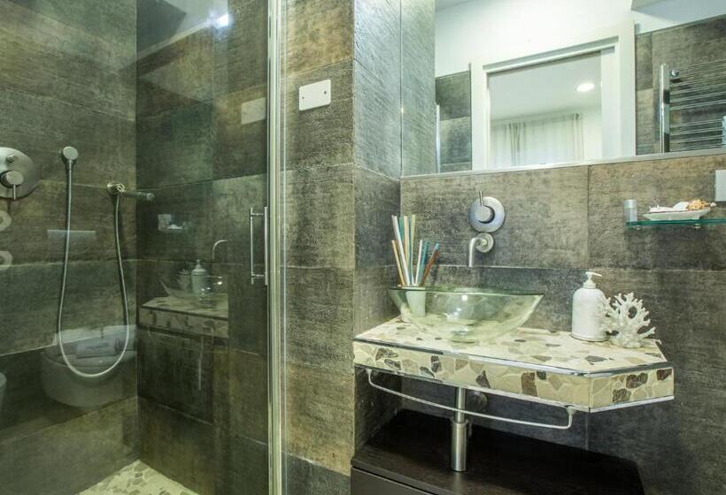 Quarto Estandar, Verdeacqua