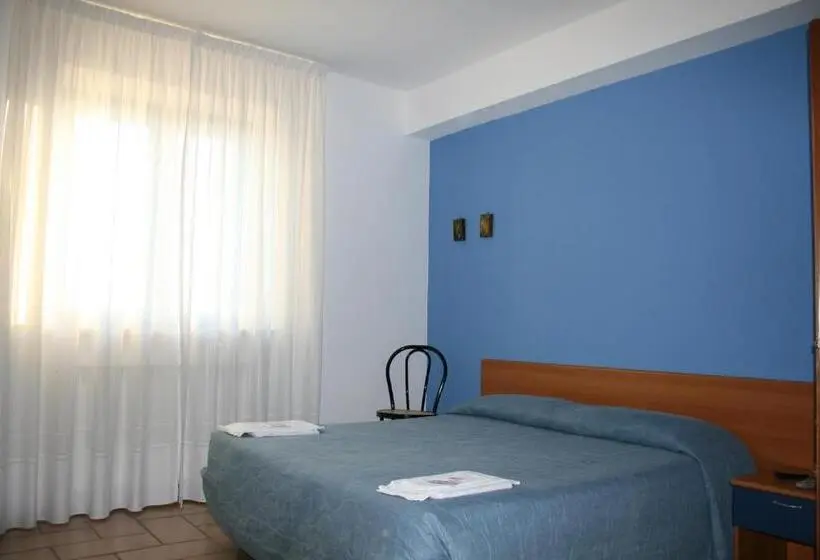 Economy Triple Room, Villa Ruberto