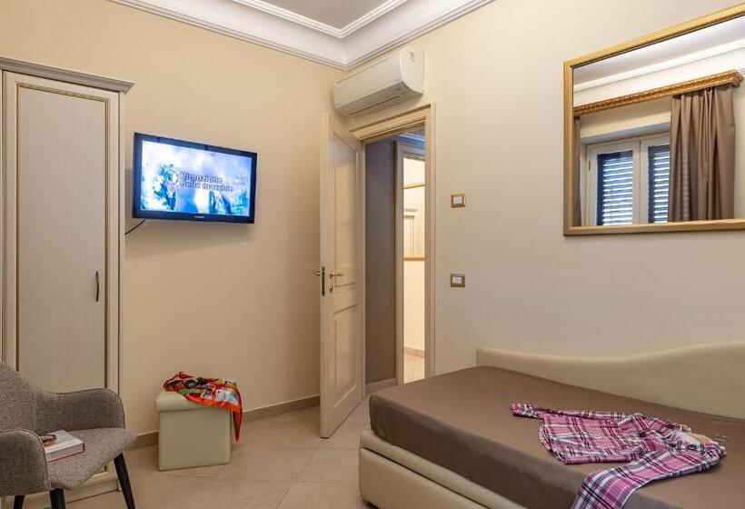 غرفة قياسية, Vittorio Emanuele Boutique