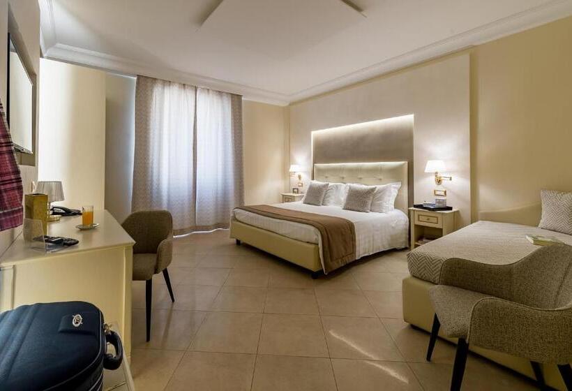 جناح جونيور, Vittorio Emanuele Boutique