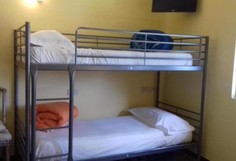 חדר משפחתי, Albergo Caprile