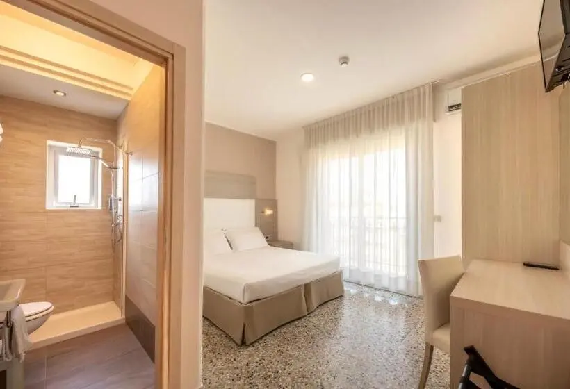 اتاق استاندارد با بالکن, Atenea Golden Star