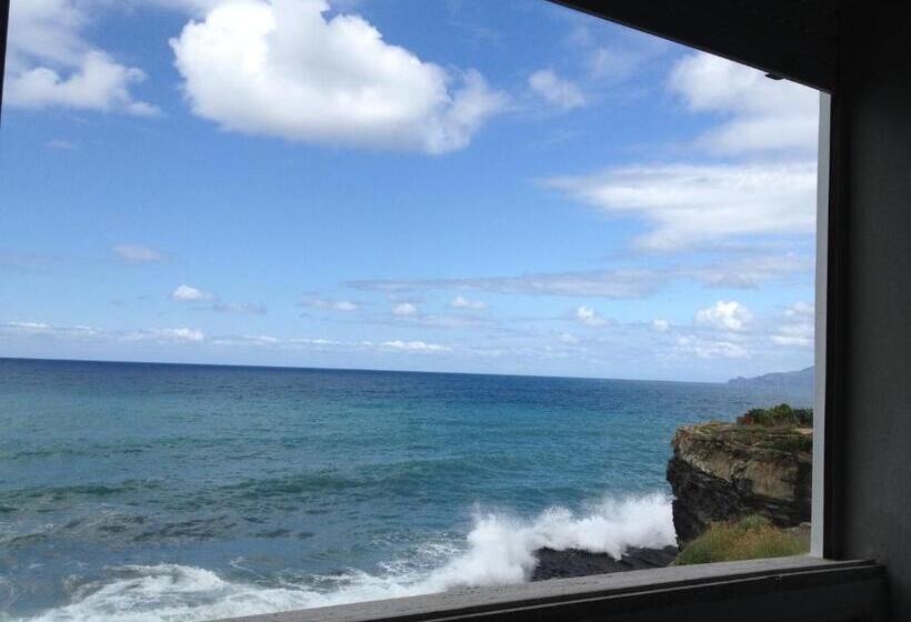 غرفة قياسية مطلّة علي البحر, La Scogliera