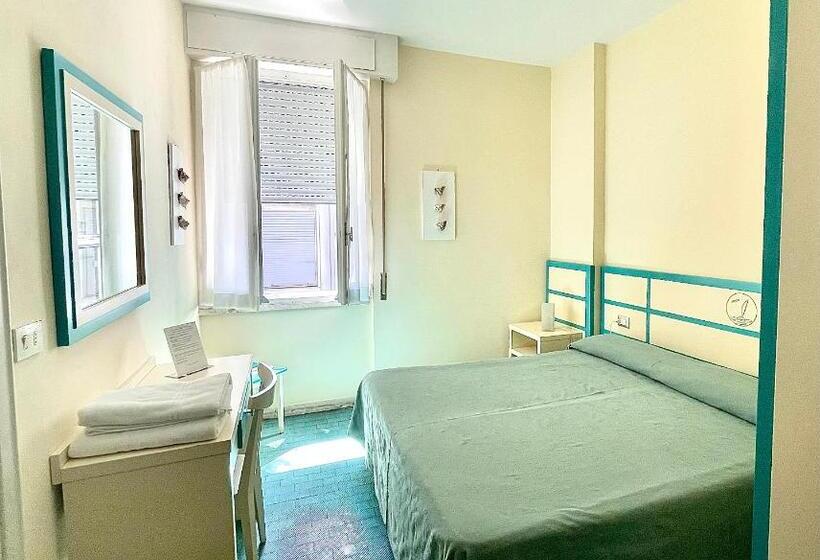 غرفة أساسية, La Scogliera