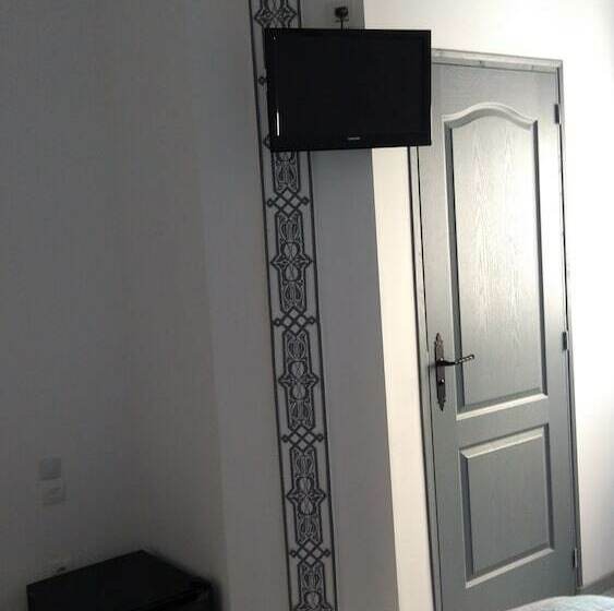 高级大房间, Mauguio Center