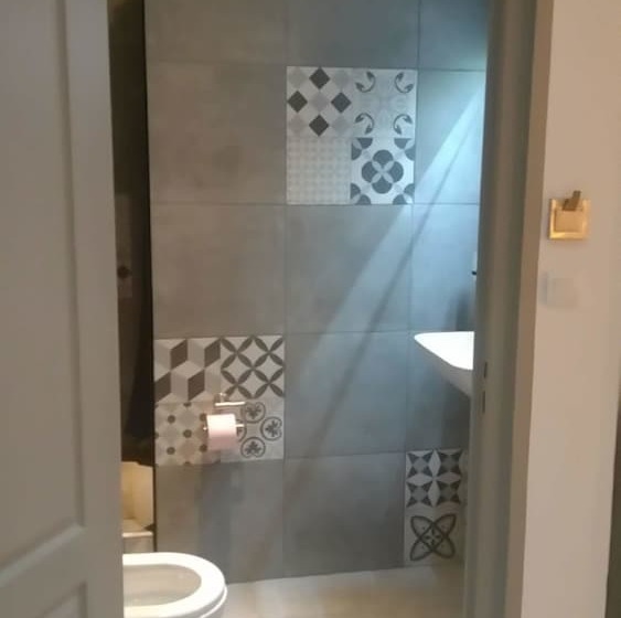 高级大房间, Mauguio Center