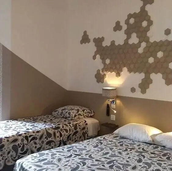 Comfort Kolmen Hengen Huone, Mauguio Center