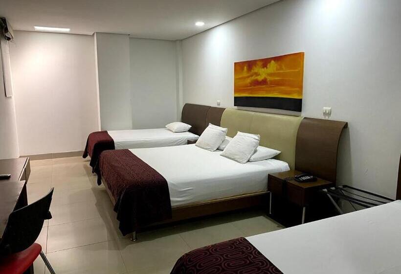 Номер Стандарт Трехместный, Merlott 70