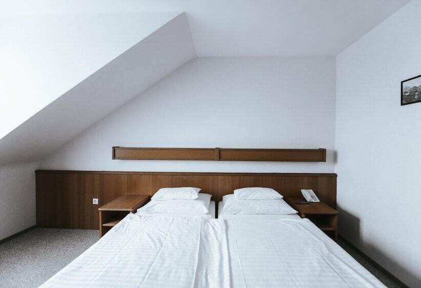 Номер Стандарт, Mörbischerhof