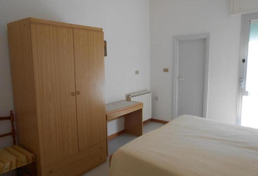 スタンダードシングルルーム, Pensione La Scogliera