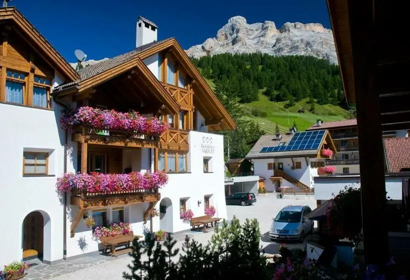 Huoneisto 1 Makuuhuone, Residence Vajolet San Cassiano