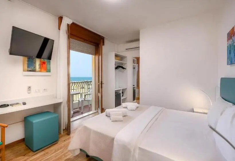Standardzimmer mit Meerblick & Balkon, Royal Garnì